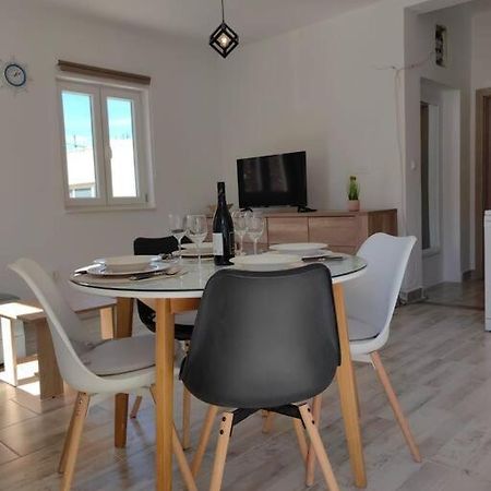 Apartment Marija, New 1Bd Apt With Free Parking Split Exterior photo