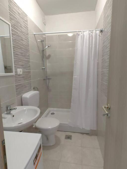 Apartment Marija, New 1Bd Apt With Free Parking Split Exterior photo