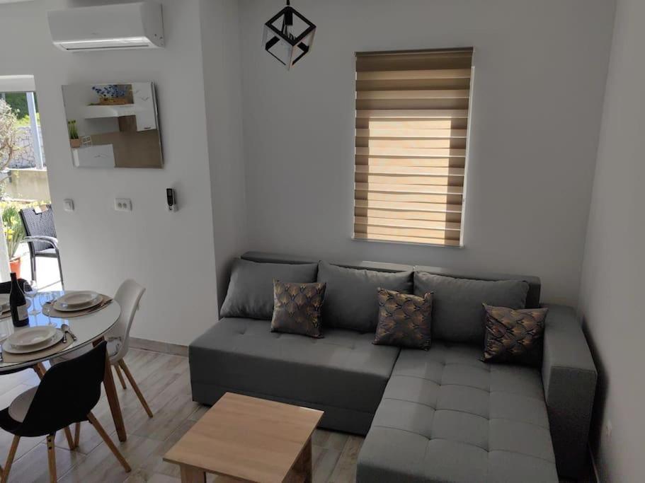 Apartment Marija, New 1Bd Apt With Free Parking Split Exterior photo