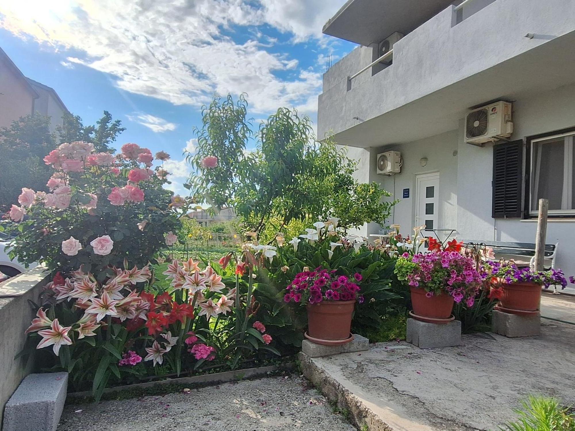 Apartment Marija, New 1Bd Apt With Free Parking Split Exterior photo